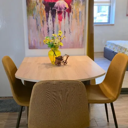 Апартаменты Old-timer 2 *