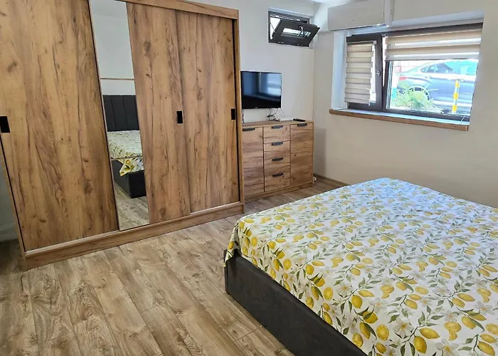 Old-timer 2 Daire Varna